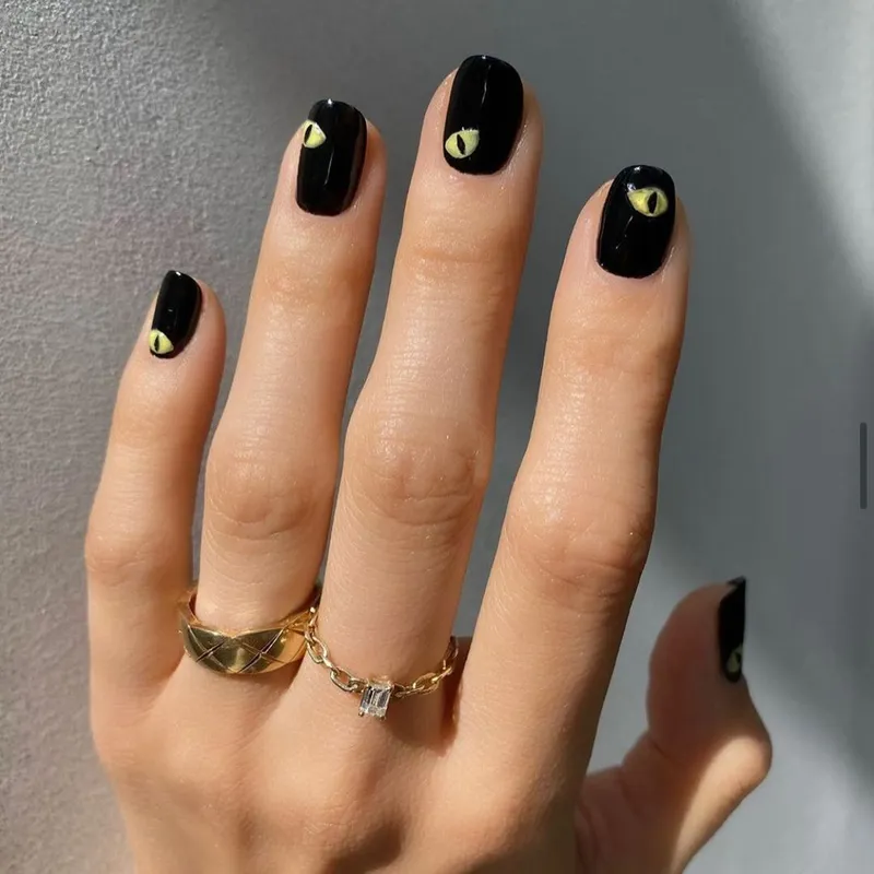 unhas halloween minimalistas
