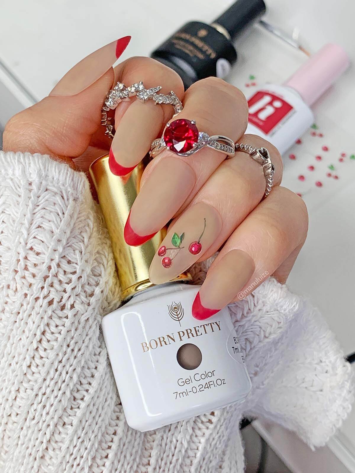 unhas vermelhas vs unhas pretas decoradas qual escolher