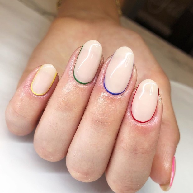 unhas decoradas com contorno