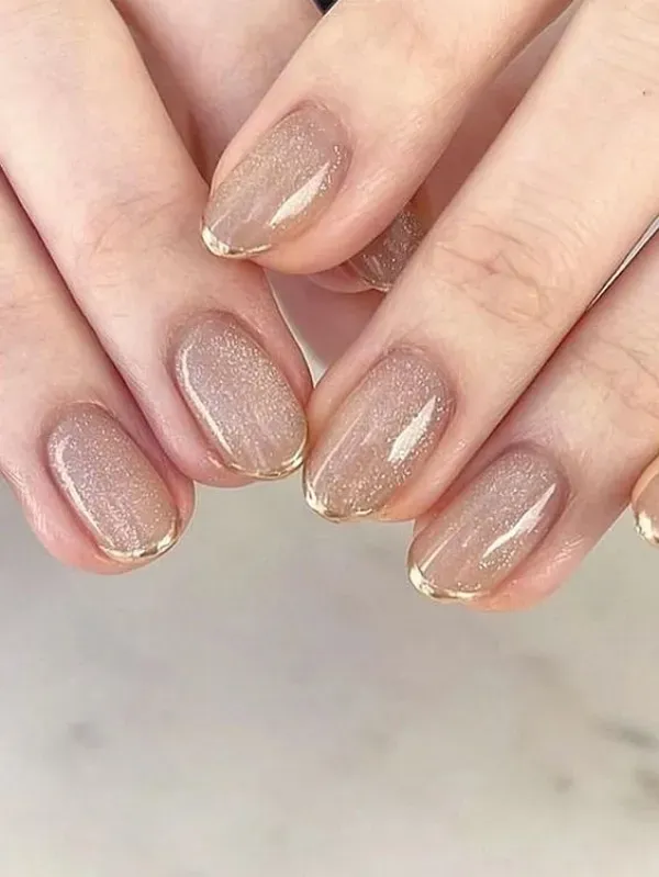 Tendências de Nail Art Dourada para 2024