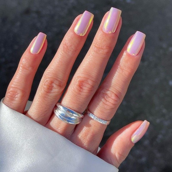 unhas decoradas com efeito cromado