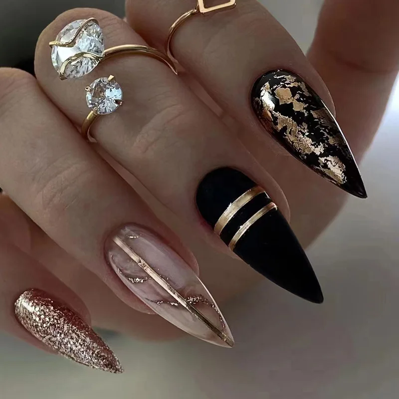 5 Ideias de Decoração de Unhas com Folha de Ouro