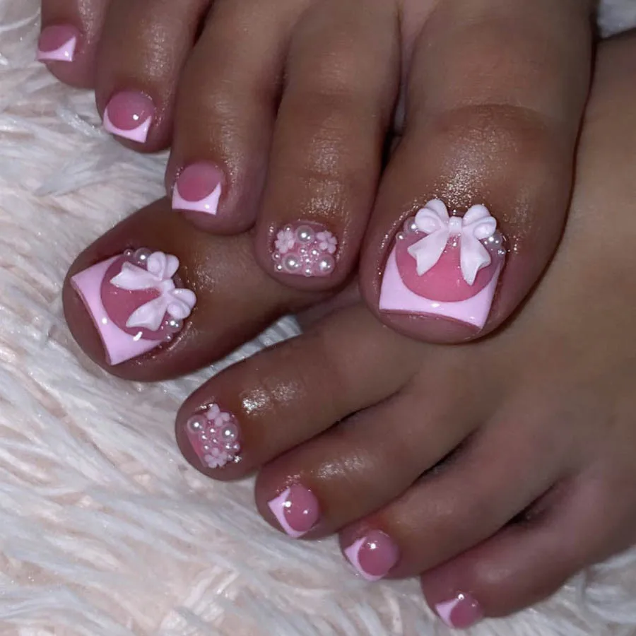 unhas decoradas com pedrarias para os pés
