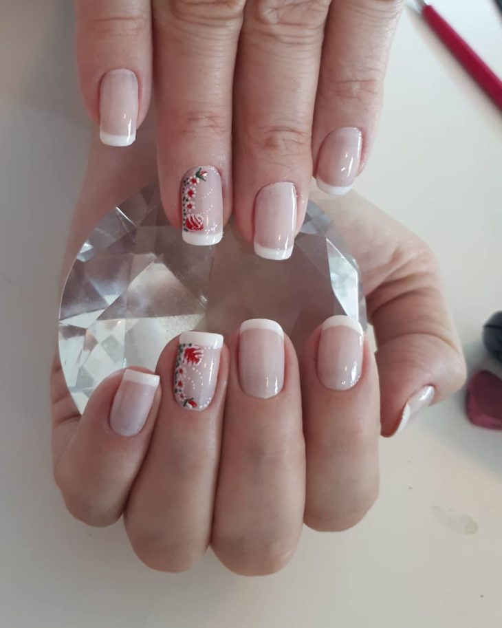 Renda Negra nas Unhas: Ousadia e Estilo para Todas as Ocasiões