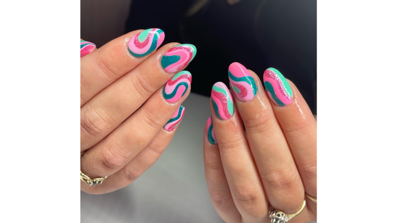 Nail art para amantes de rock: Estilos de Arctic Monkeys