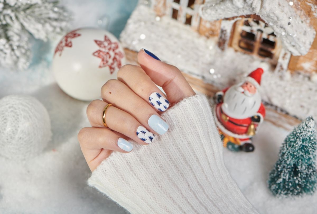 unhas decoradas ano novo com tons metálicos