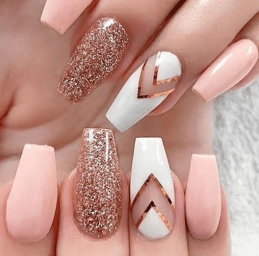 unhas bailarina com glitter