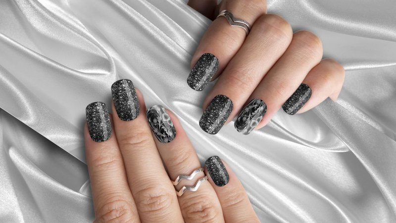 5 ideias de títulos:
1. Unhas em Gel: As Tendências Mais Brilhantes para as Festas de Fim de Ano
2. Réveillon 2026: Descubra as Cores e Efeitos de Unhas que Vão Dominar
3. Glitter e Cromado: Como Usar as Tendências de Unhas em Gel para Arrasar
4. Unhas Perfeitas para o Ano Novo: Dicas de Esmaltes em Gel Duradouros
5. Do Clássico ao Moderno: A Evolução das Unhas em Gel para Celebrações