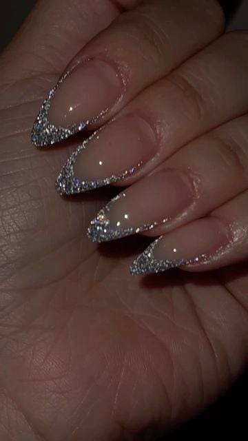 unhas em gel pro ano novo