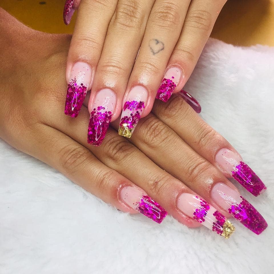 5 ideias de títulos para posts sobre unhas encapsuladas rosa:
1. Unhas Encapsuladas Rosa: O Guia Completo para um Visual Romântico e Sofisticado
2. Descubra as Tendências Mais Delicadas em Unhas Encapsuladas Rosa
3. Baby Boomer Rosa e Flores Secas: Os Estilos de Unha Encapsulada que Você Precisa Conhecer
4. Como Conseguir Unhas Encapsuladas Perfeitas: Dicas de Formato e Cor
5. Unhas Encapsuladas Rosa com Glitter e Folhas de Ouro: Brilho e Elegância para Suas Mãos