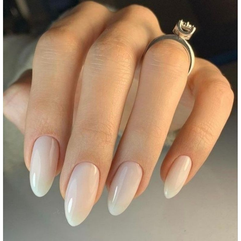 unhas quadradas longas