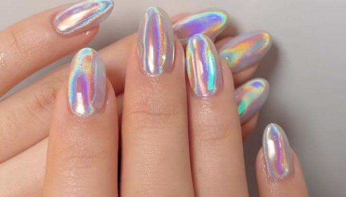 unhas de gel vs unhas postiças para carnaval