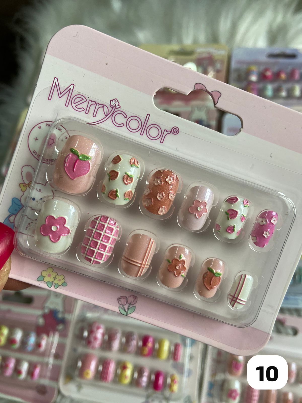 Transformação Rápida: Unhas Postiças Autocolantes para o Dia a Dia