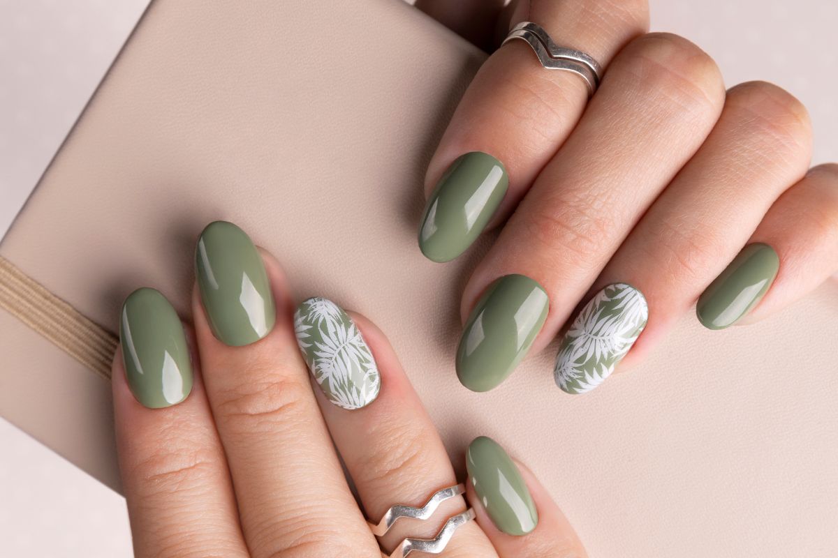 Nail Art Verde: Ideias Criativas para Personalizar Suas Unhas