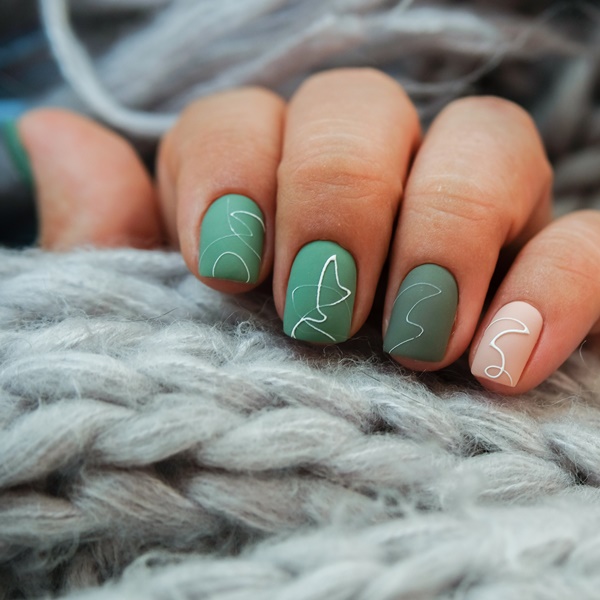 Unhas Verde Militar: Elegância e Versatilidade para o Dia a Dia