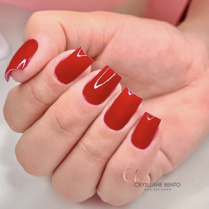 Unhas de pressão: A solução elegante para um visual rápido e moderno