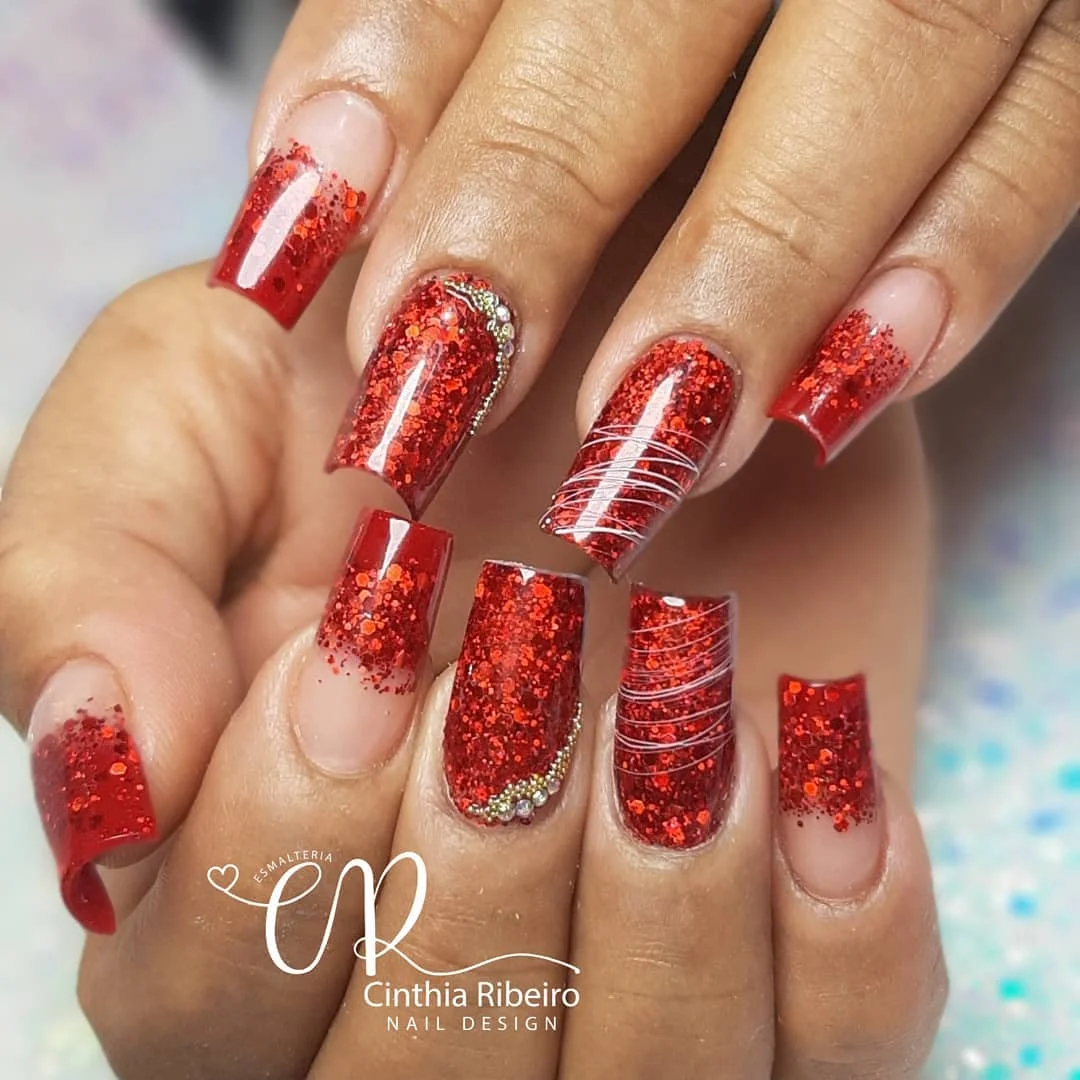 unhas vermelhas vs unhas vinho: qual escolher