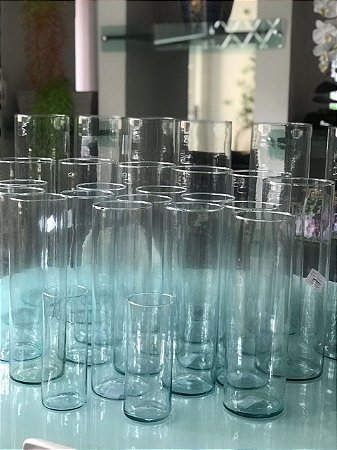 vasos de vidro altos