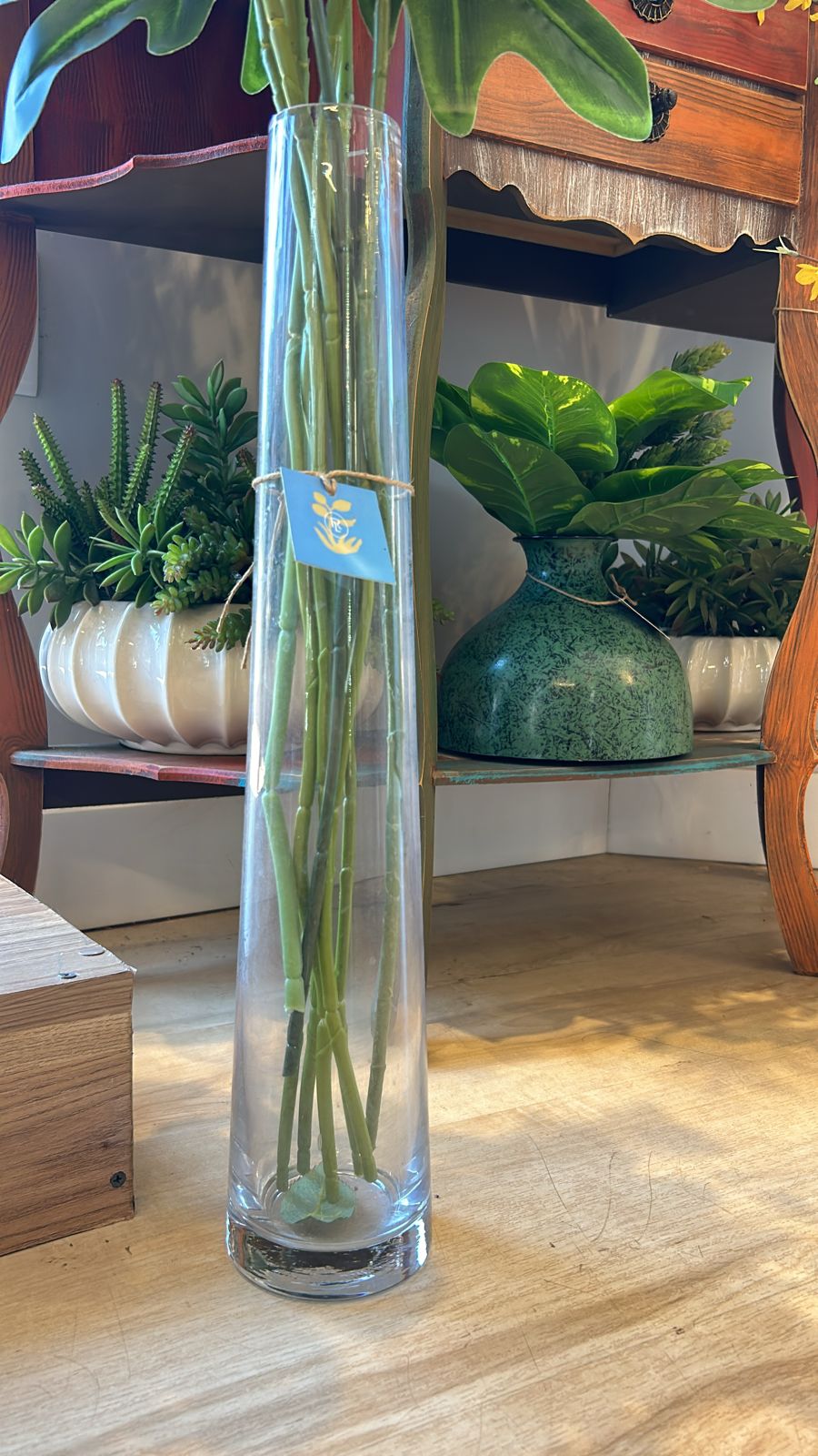 vasos de vidro com acabamento espelhado