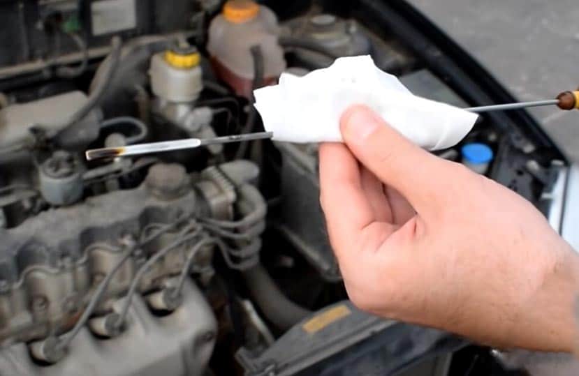 Guia Completo: Escolhendo o Óleo Certo para Seu Carro ou Moto