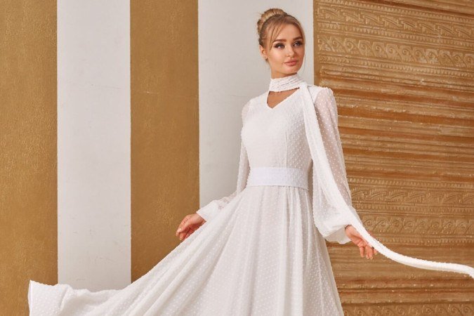 5 maneiras de usar vestido branco no inverno sem passar frio
Como combinar vestido branco de tricô com acessórios
Tendências de vestidos brancos para o inverno 2024
Dicas de maquiagem para complementar seu look de vestido branco no inverno
O guia definitivo para usar vestido branco em qualquer estação