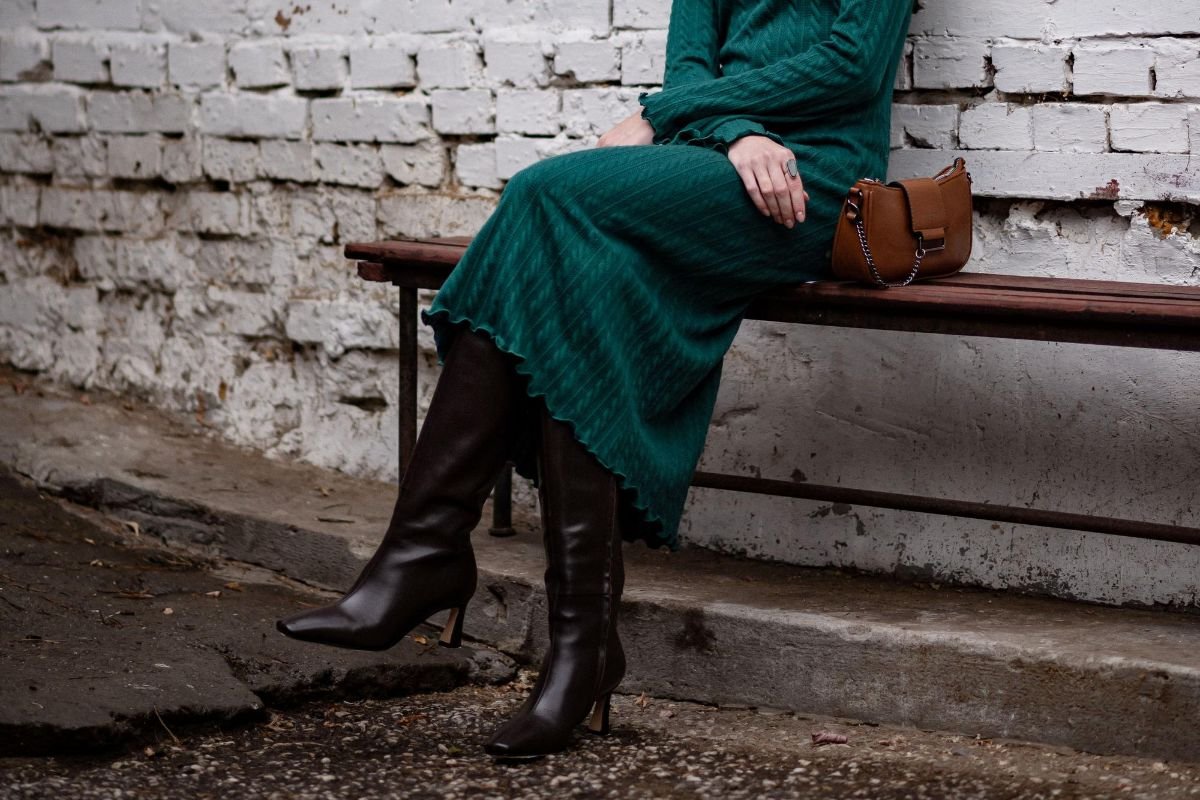 7 Dicas Essenciais para Harmonizar Vestido e Bota Curta