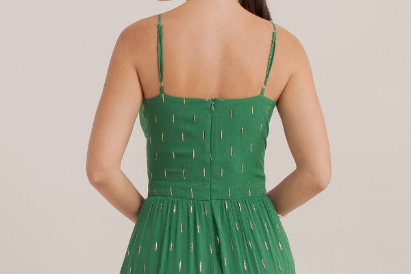 5 ideias de títulos:
1. Vestidos com Decote nas Costas: O Guia Completo para Arrasar em Qualquer Ocasião
2. Como Usar Vestidos com Decote nas Costas: Dicas de Estilo e Ocasiões
3. Os 5 Modelos de Vestidos com Decote nas Costas que Você Precisa Conhecer
4. Vestidos com Decote nas Costas: A Tendência que Une Sensualidade e Elegância
5. Onde Comprar Vestidos com Decote nas Costas: Melhores Lojas e Marcas