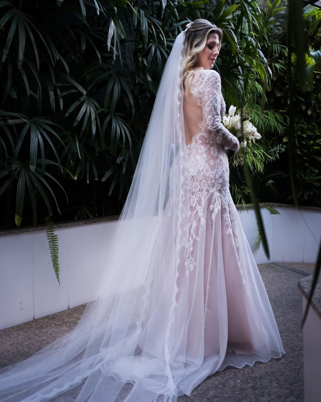 vestido de noiva rosa