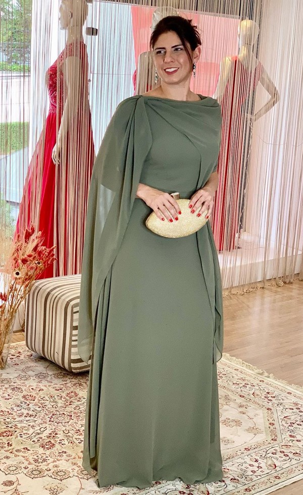 Cortes e Cores: Os Segredos do Vestido Perfeito para a Mãe da Noiva
4. Onde Encontrar o Vestido dos Sonhos para a Mãe da Noiva: Dicas e Lojas
5. Dicas de Estilo para a Mãe da Noiva: Do Casual ao Formal