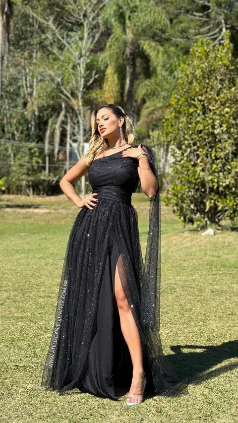 Zibeline e Outros Tecidos Nobres: A Escolha Certa para seu Vestido de Gala