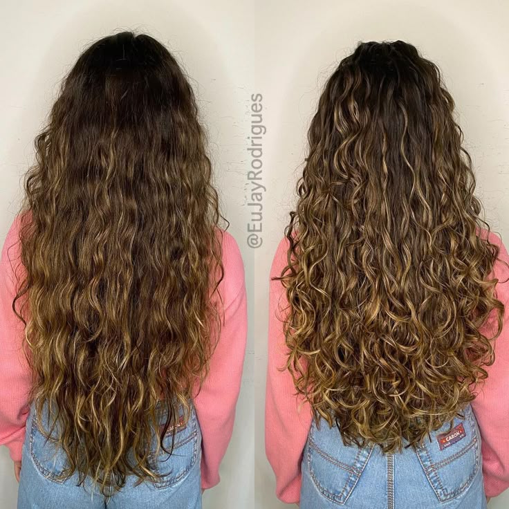 corte em camadas cabelo cacheado longo