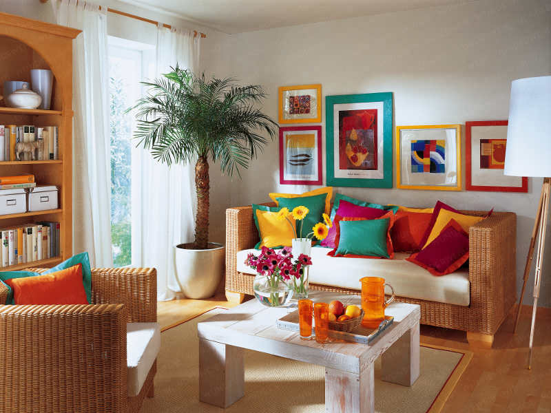 casa decorada com cores vibrantes