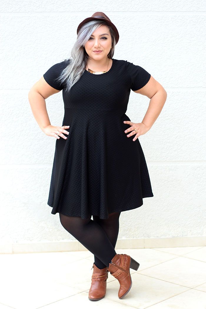 looks plus size com bota
