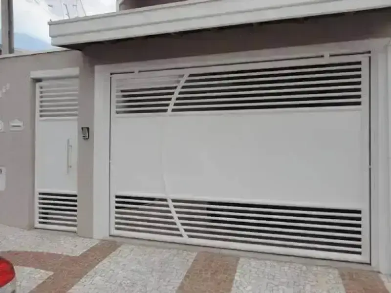 fachada moderna cinza e preto