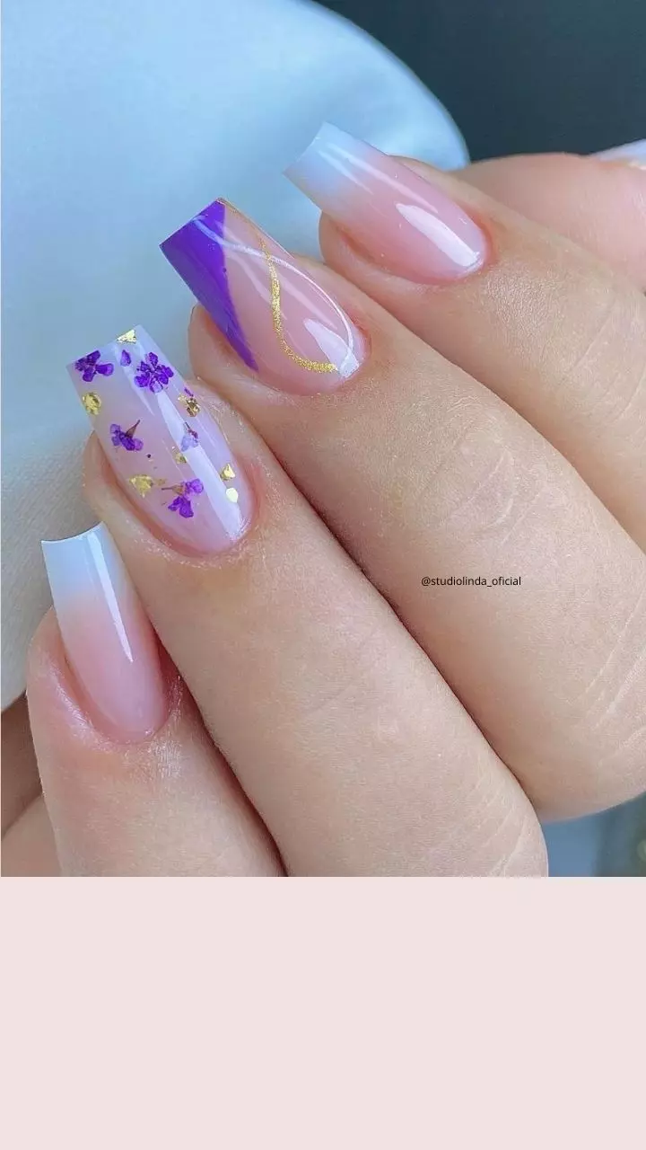 unha em gel minimalista