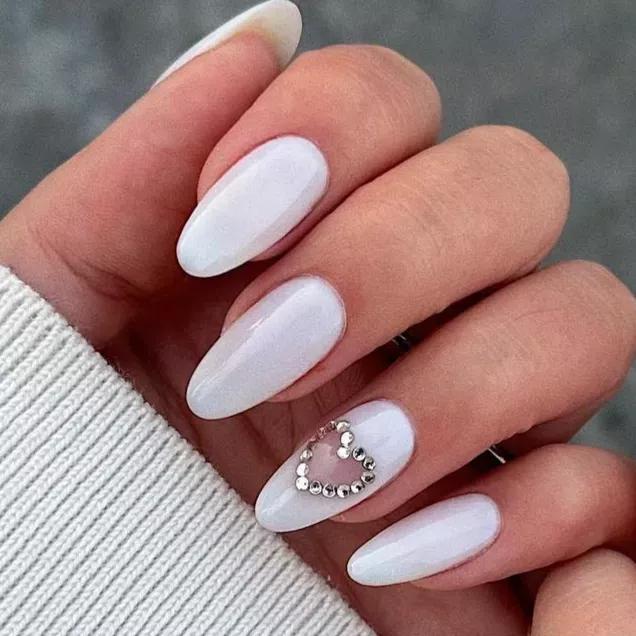 unhas brancas efeito natural