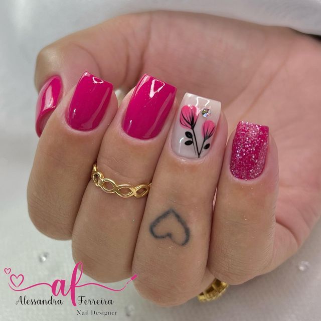 unhas curtas decoradas