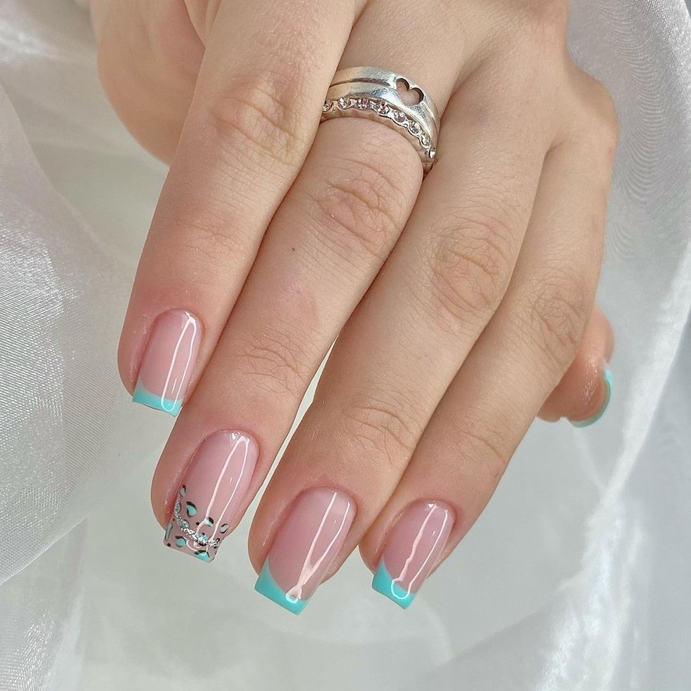 unhas squoval gel