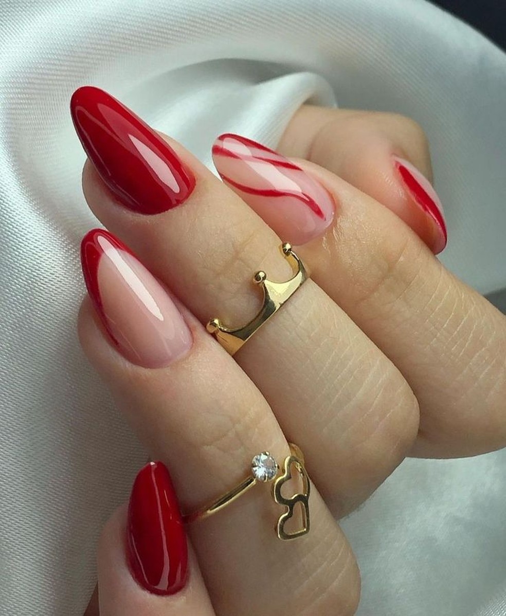 nail art vermelha
